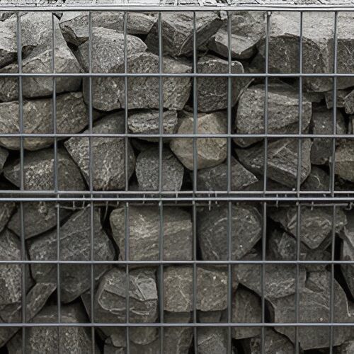 Stenkorg fylld med granit
